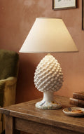Lume Pigna Fiordaliso - Lampada da Tavolo in Ceramica Fatta a Mano