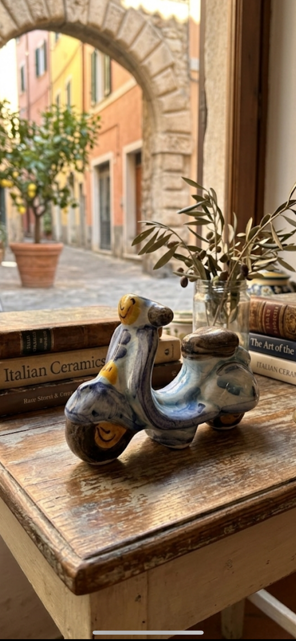 Vespa in Ceramica – Fatta a Mano