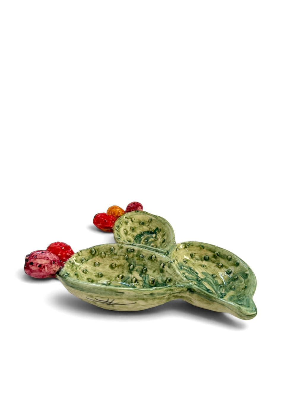 Vista laterale dell'antipastiera Fichi d'India, con bordo sagomato e frutti in rilievo